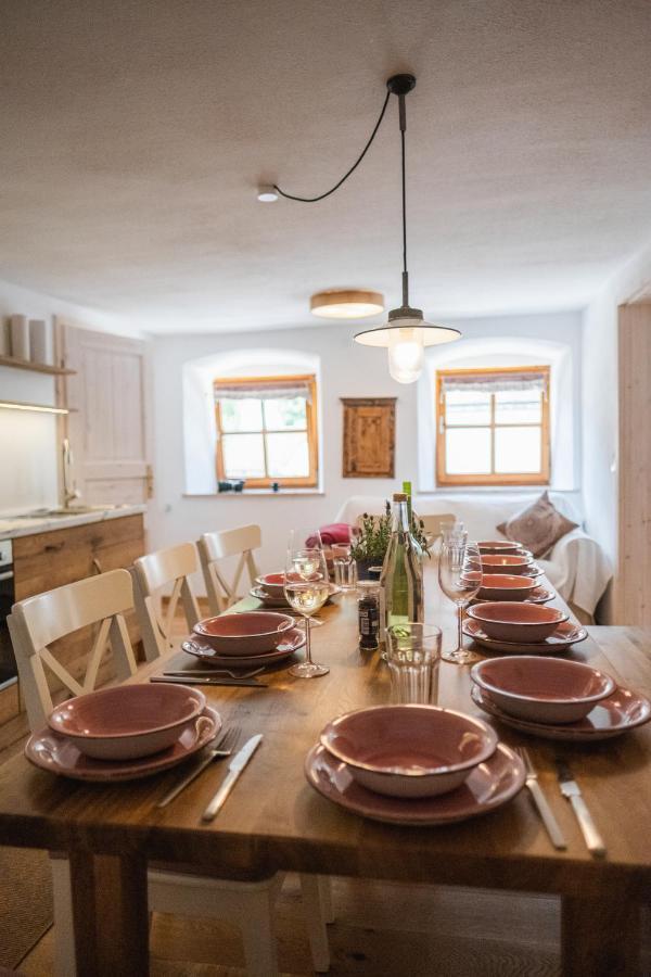 Gehobenes Ambiente In Historischer Wohnung Walting Exterior photo